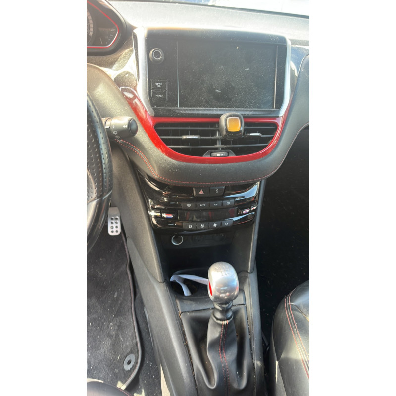 PEUGEOT 208 1 PHASE 1 1.6 THP - 16V TURBO Photo n°9