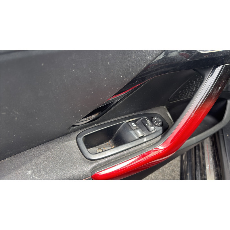 PEUGEOT 208 1 PHASE 1 1.6 THP - 16V TURBO Photo n°24