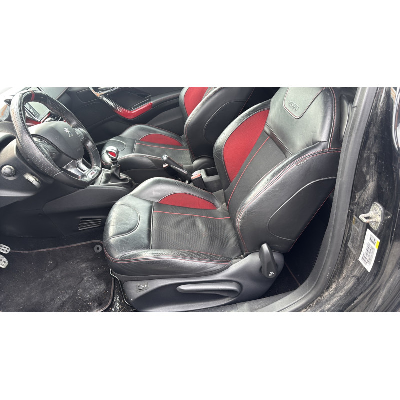 PEUGEOT 208 1 PHASE 1 1.6 THP - 16V TURBO Photo n°25