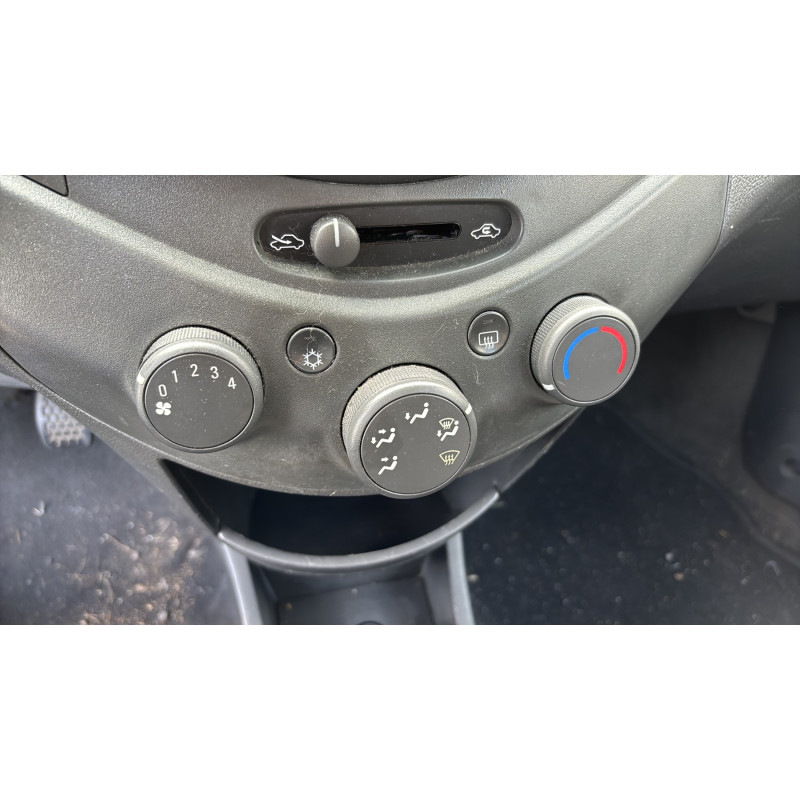CHEVROLET SPARK PHASE 1 1.0i - 16V Photo n°8