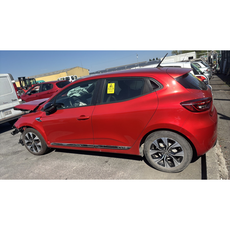 RENAULT CLIO 5 PHASE 1 1.6i - 16V SCE 145 E-TECH Photo n°16