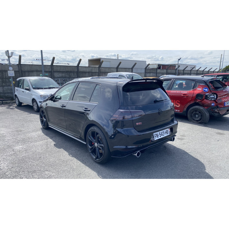 VOLKSWAGEN GOLF 7 PHASE 1 2.0 GTI - 16V TURBO CLUBSPORT Photo n°4