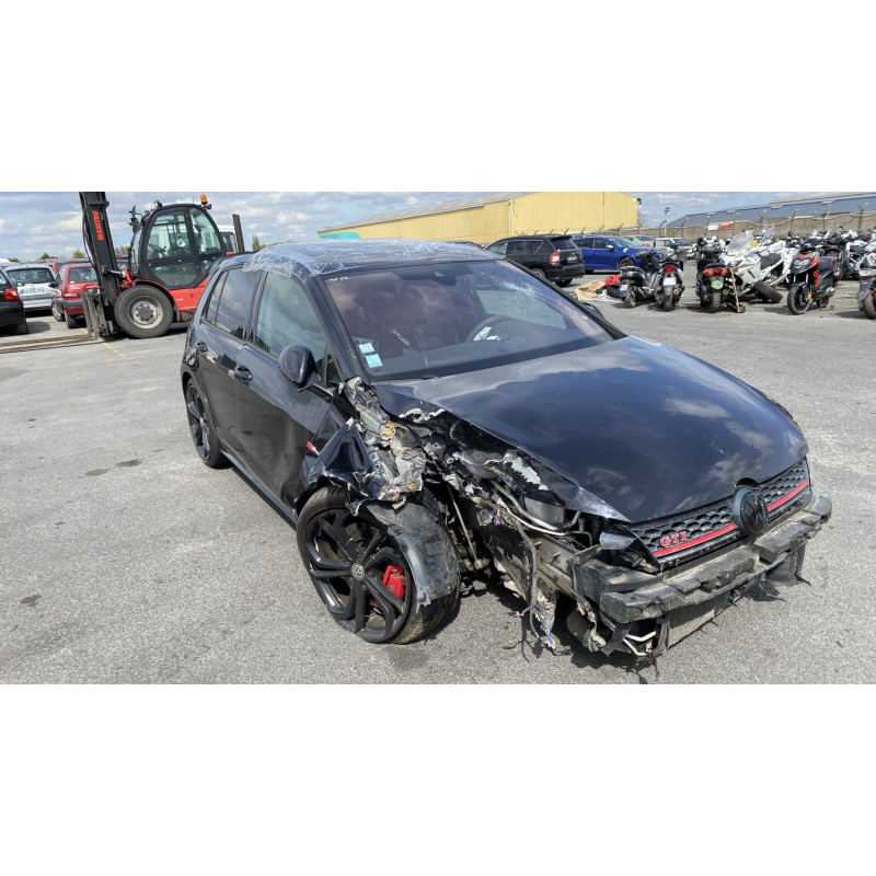 VOLKSWAGEN GOLF 7 PHASE 1 2.0 GTI - 16V TURBO CLUBSPORT Photo n°12