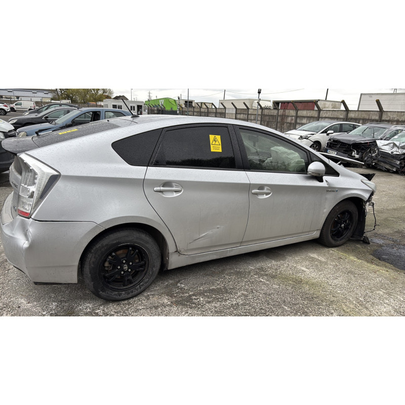 TOYOTA PRIUS 3 PHASE 1 1.8i - 16V HYBRID Photo n°7