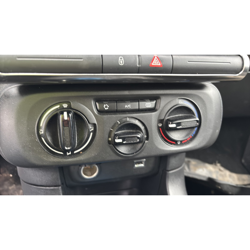 CITROEN C3 3 PHASE 1 1.5 BLUE HDI - 16V TURBO Photo n°17