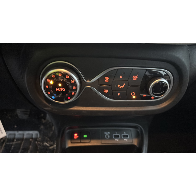 RENAULT TWINGO 3 PHASE 2 0.9i - 12V TURBO TCE 95 Photo n°14