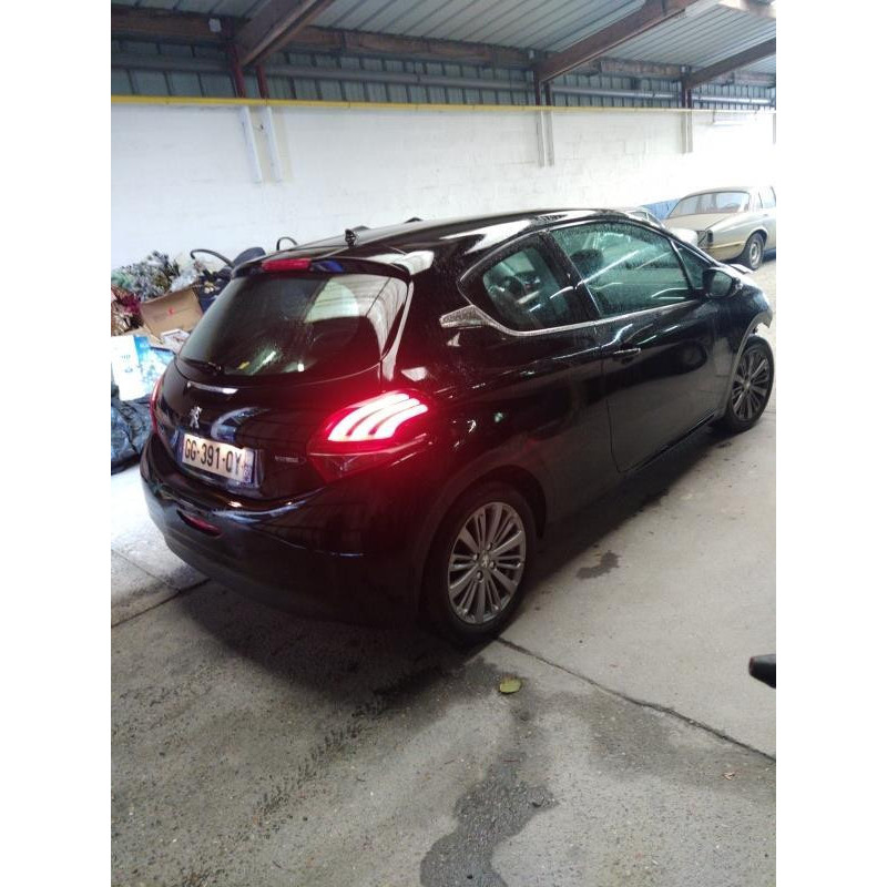 PEUGEOT 208 1 PHASE 2 1.2 VTI - 12V Photo n°3