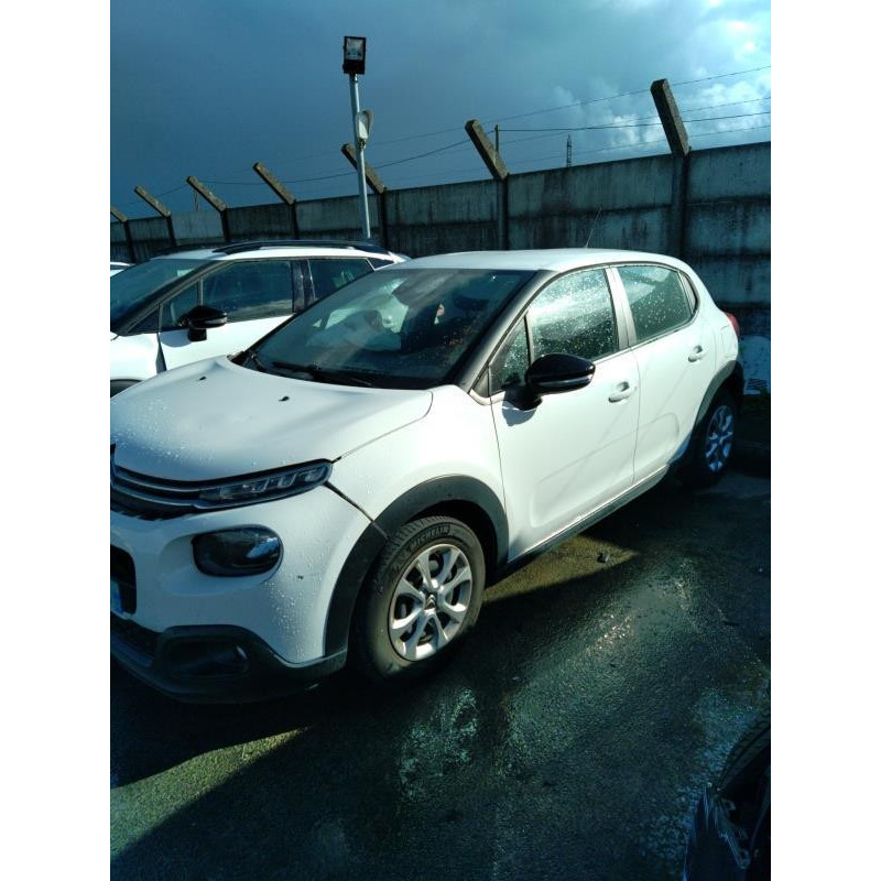 CITROEN C3 3 PHASE 1 1.2 VTI - 12V Photo n°4