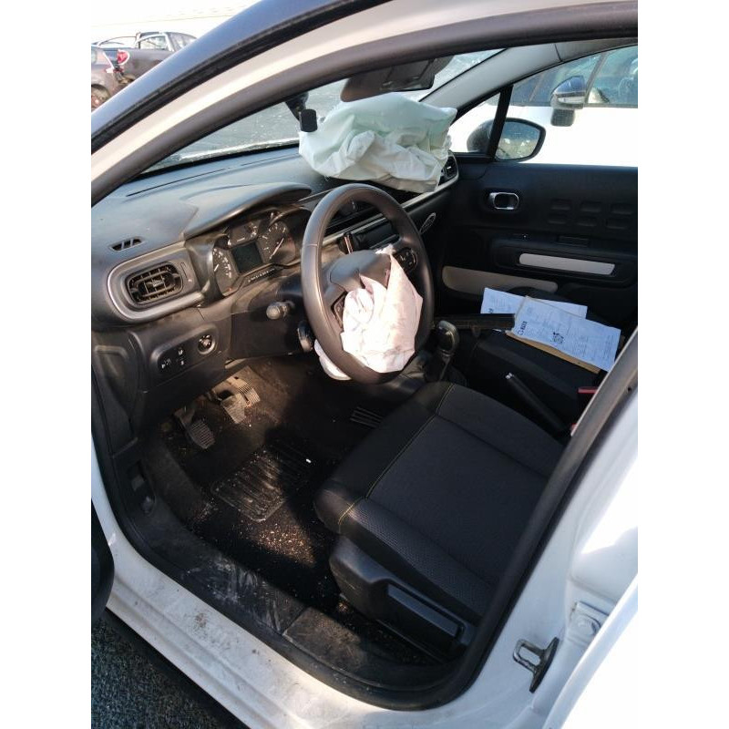 CITROEN C3 3 PHASE 1 1.2 VTI - 12V Photo n°9