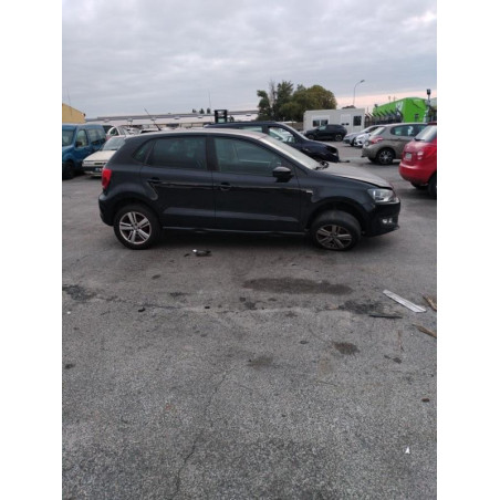 VOLKSWAGEN POLO 5 PHASE 1 1.6 TDI - 16V TURBO Photo n°1