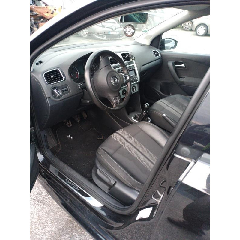 VOLKSWAGEN POLO 5 PHASE 1 1.6 TDI - 16V TURBO Photo n°3