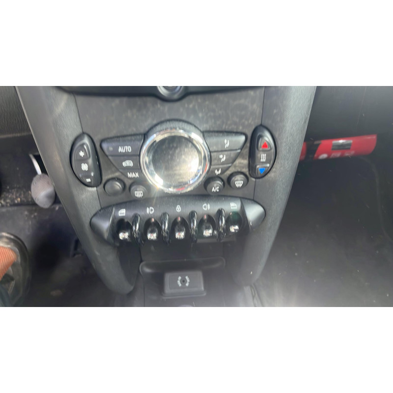 MINI MINI 2 R56 PHASE 2 1.6D - 16V TURBO ONE D Photo n°9