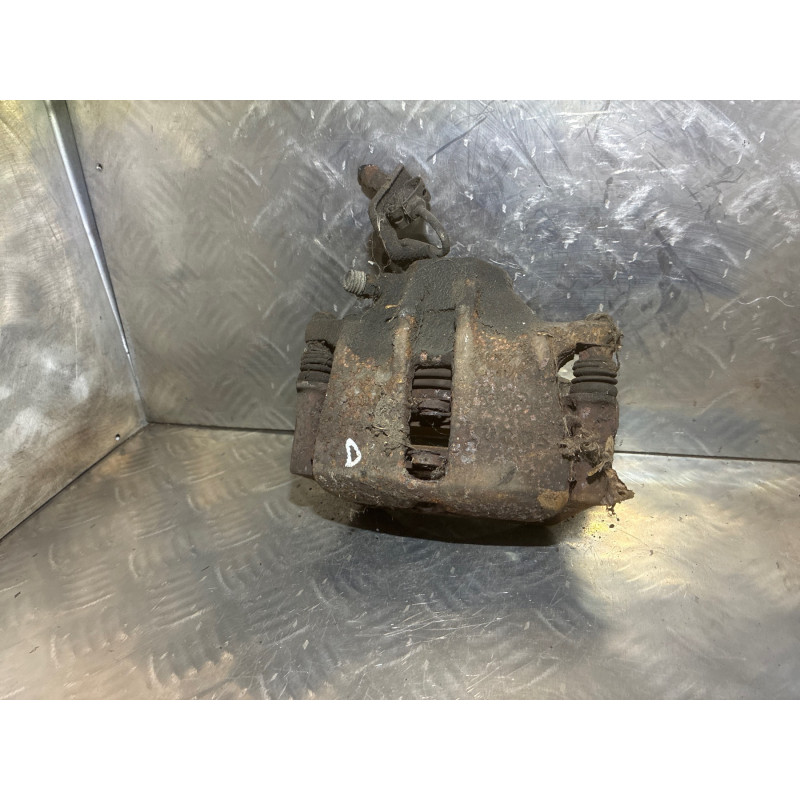 Etrier avant droit (freinage) VOLKSWAGEN PASSAT 3 Photo n°3