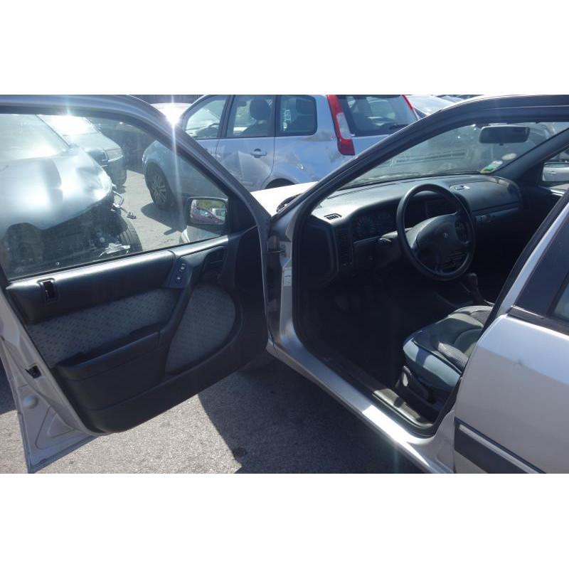 Etrier avant gauche (freinage) CITROEN XANTIA Photo n°8