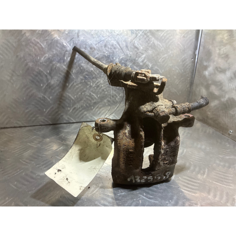 Etrier arriere droit (freinage) VOLVO V 40 1 Photo n°2