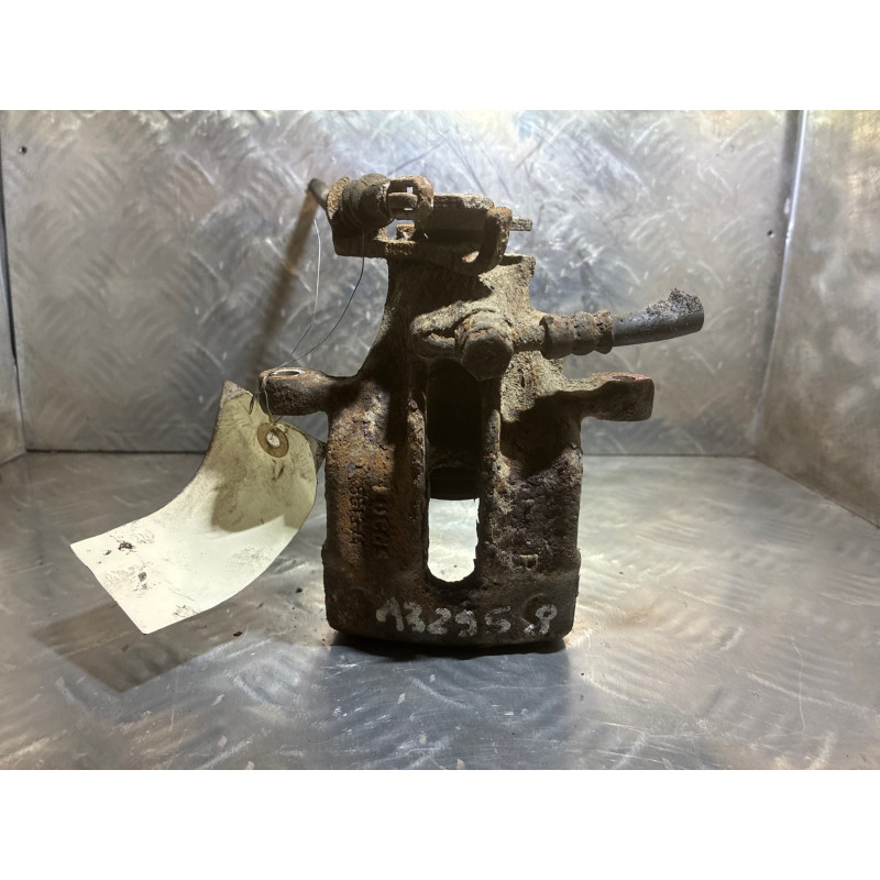 Etrier arriere droit (freinage) VOLVO V 40 1 Photo n°3