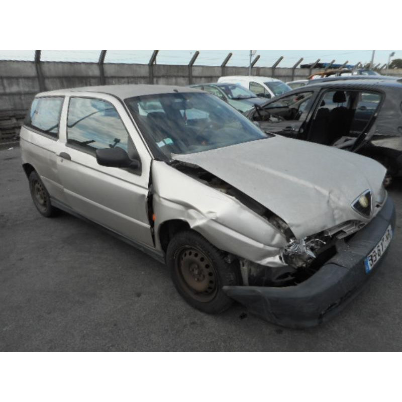 Etrier avant droit (freinage) ALFA ROMEO 145 Photo n°5