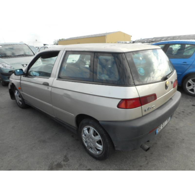 Etrier avant droit (freinage) ALFA ROMEO 145 Photo n°7