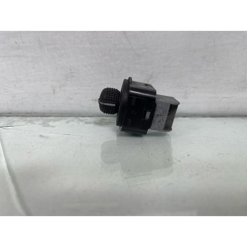 Commande retroviseurs PEUGEOT BIPPER Photo n°1