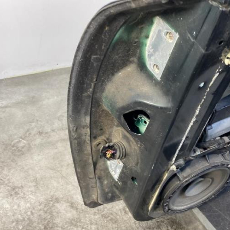 Porte avant droit PEUGEOT 406 Photo n°4