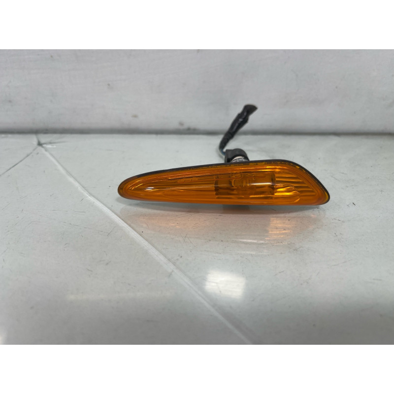 Repetiteur clignotant avant droit  (Feux) BMW X3 E83 Photo n°1