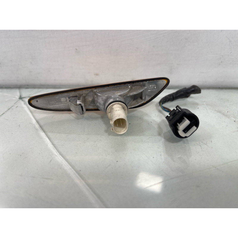 Repetiteur clignotant avant droit  (Feux) BMW X3 E83 Photo n°2