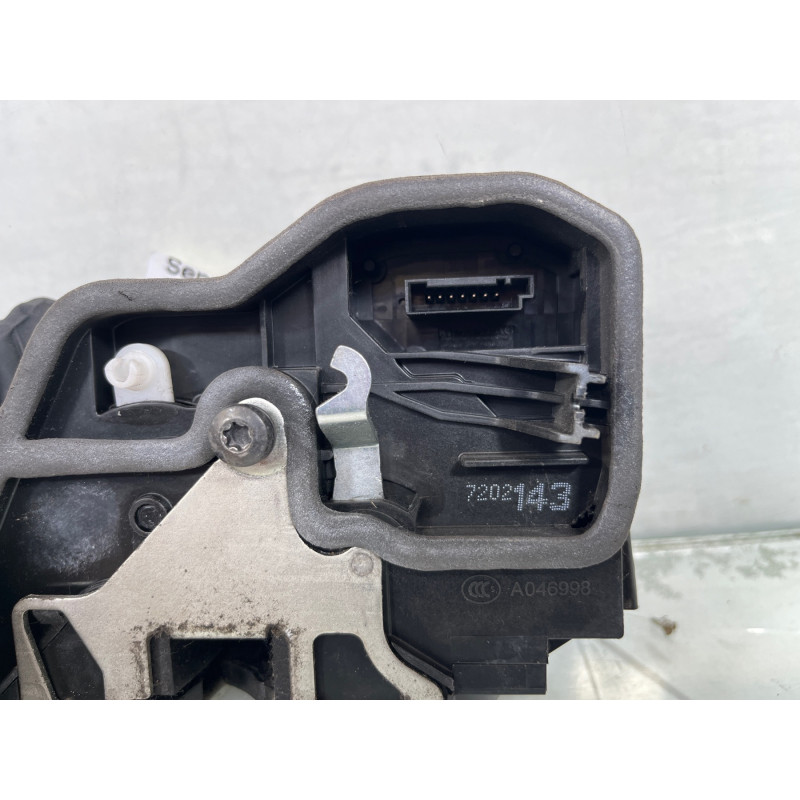 Serrure avant gauche BMW X3 E83 Photo n°3