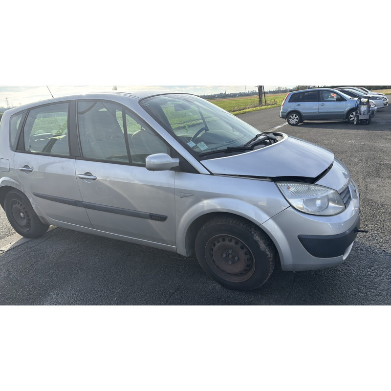 Malle/Hayon arriere RENAULT SCENIC 2 Photo n°8