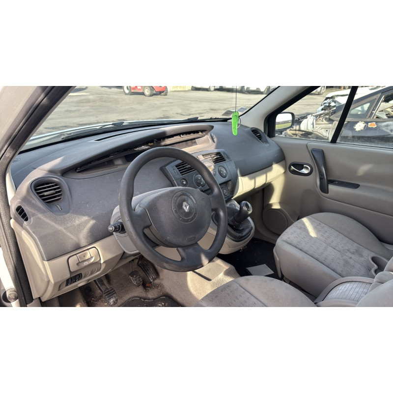 Malle/Hayon arriere RENAULT SCENIC 2 Photo n°17