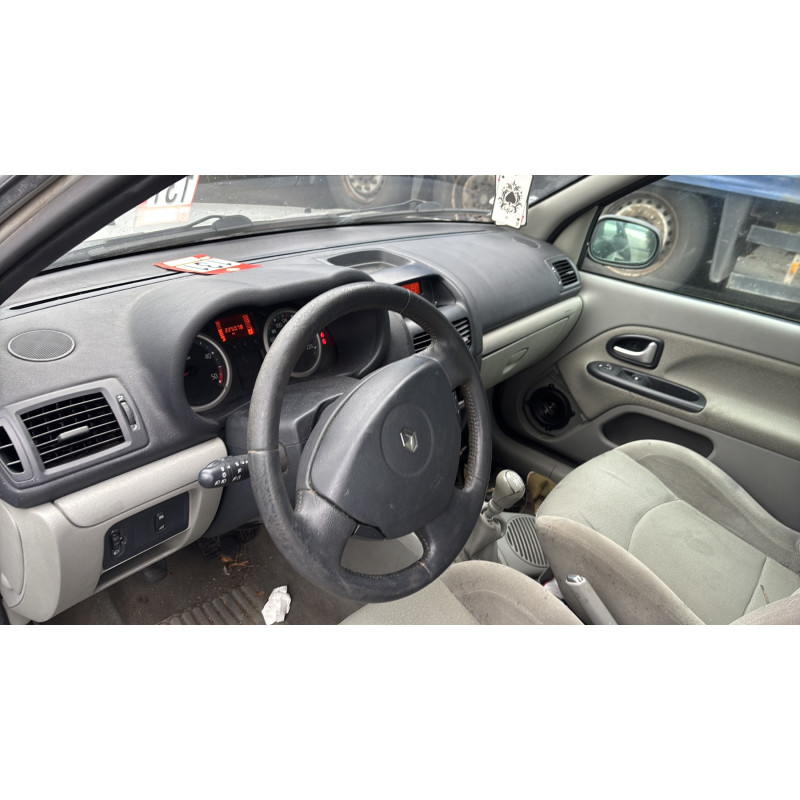 Porte avant droit RENAULT CLIO 2 Photo n°15