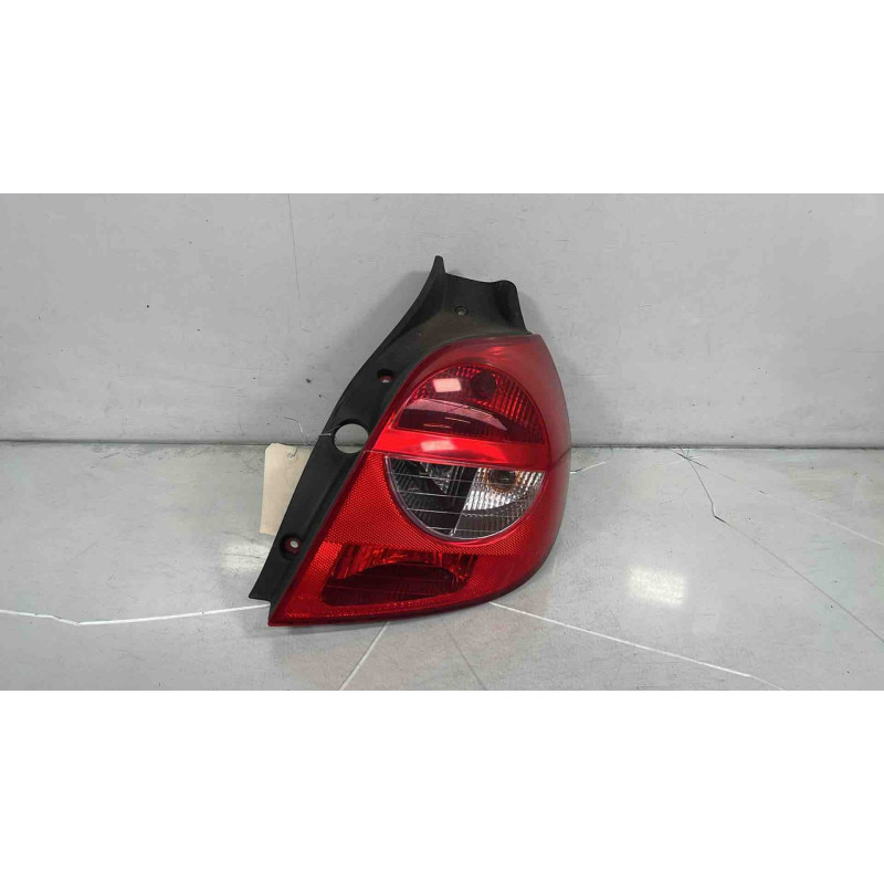 Feu arriere principal droit (feux) RENAULT CLIO 3 Photo n°1