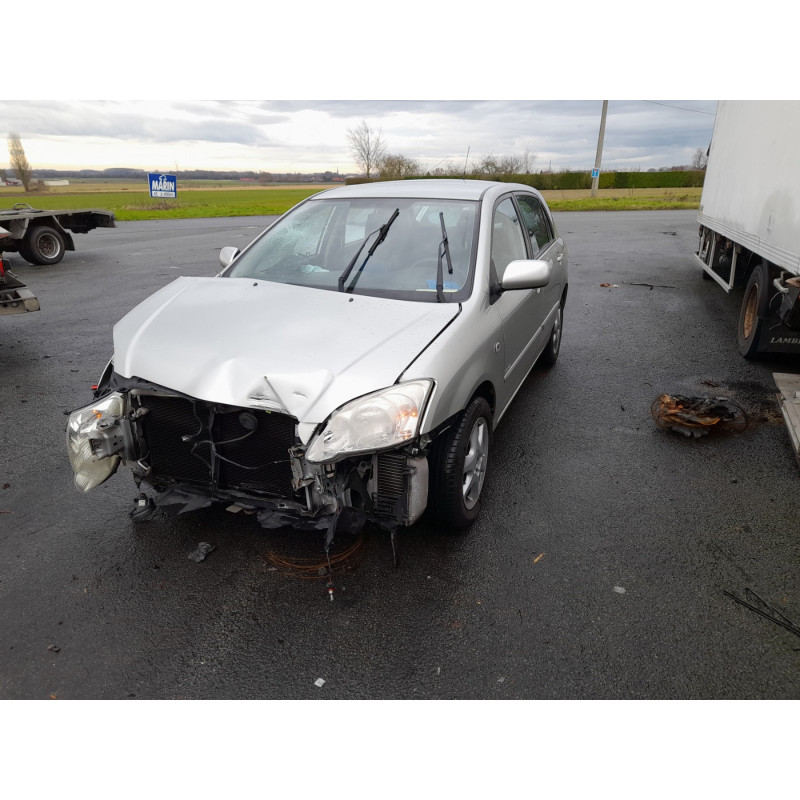 Feu arriere stop central TOYOTA COROLLA 10 Photo n°4