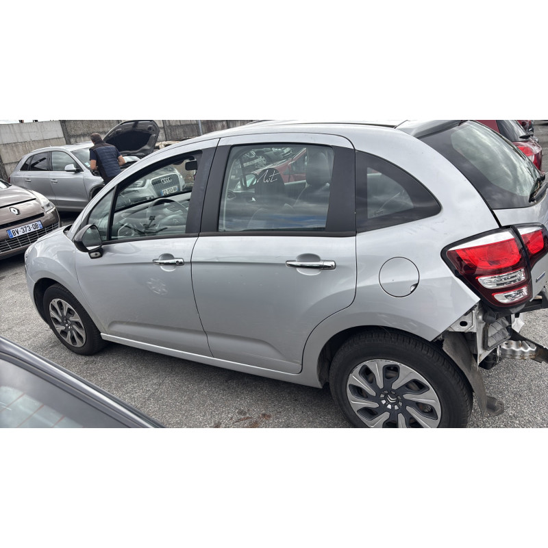 Feu arriere secondaire droit (feux) CITROEN C3 2 Photo n°9