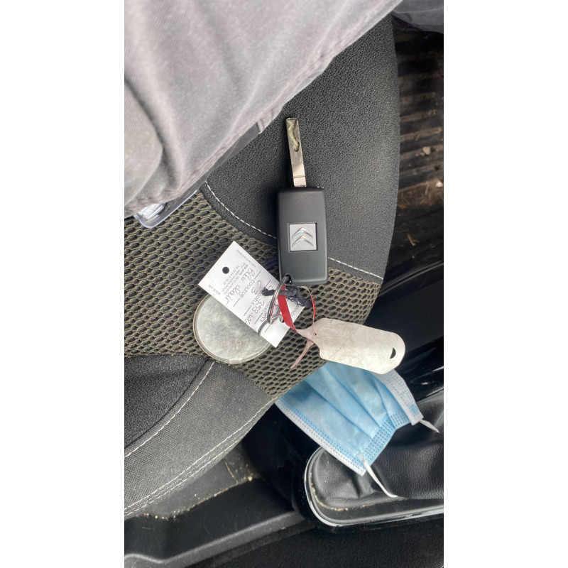 Malle/Hayon arriere CITROEN C3 2 Photo n°13