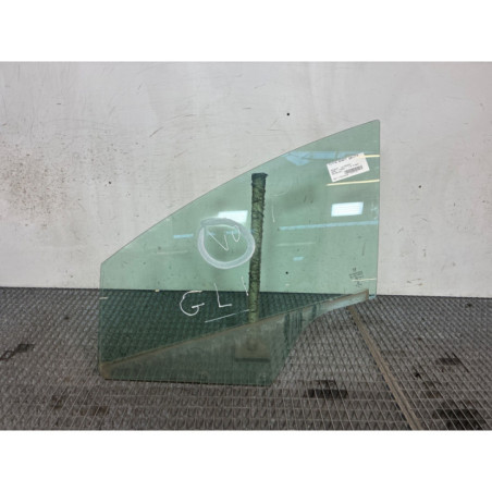 Vitre avant gauche PEUGEOT 5008 1