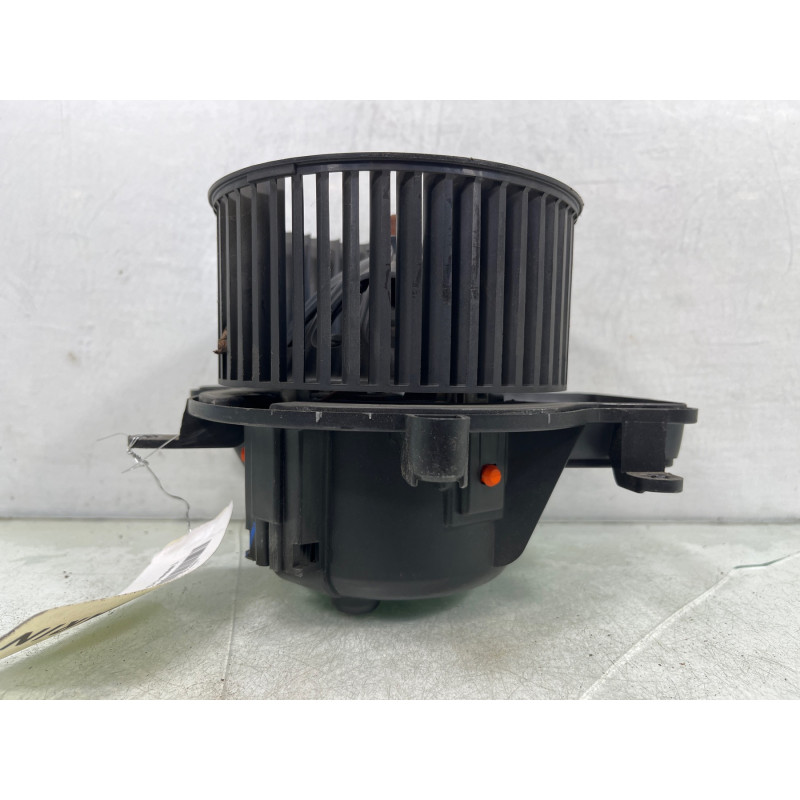 Pulseur d'air PEUGEOT 5008 1 Photo n°2