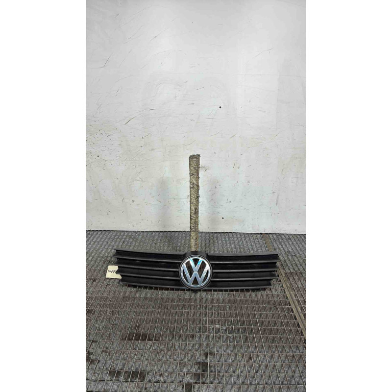 Calandre VOLKSWAGEN POLO 3 Photo n°3