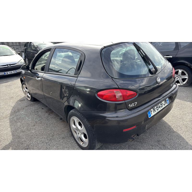 Porte avant gauche ALFA ROMEO 147 Photo n°8