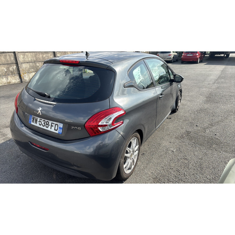 Anti brouillard arriere PEUGEOT 208 1 Photo n°6