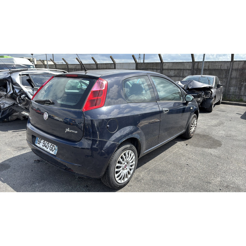 Aile avant gauche FIAT GRANDE PUNTO Photo n°7