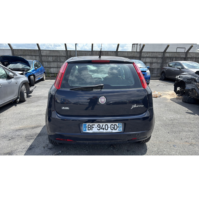 Aile avant gauche FIAT GRANDE PUNTO Photo n°9