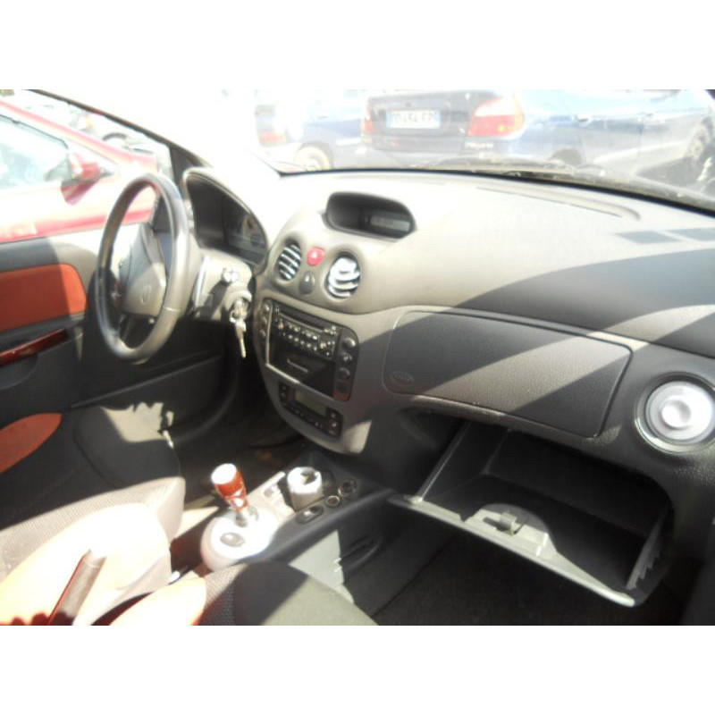Etrier avant gauche (freinage) CITROEN C2 Photo n°8
