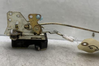 Serrure avant droit SKODA FELICIA