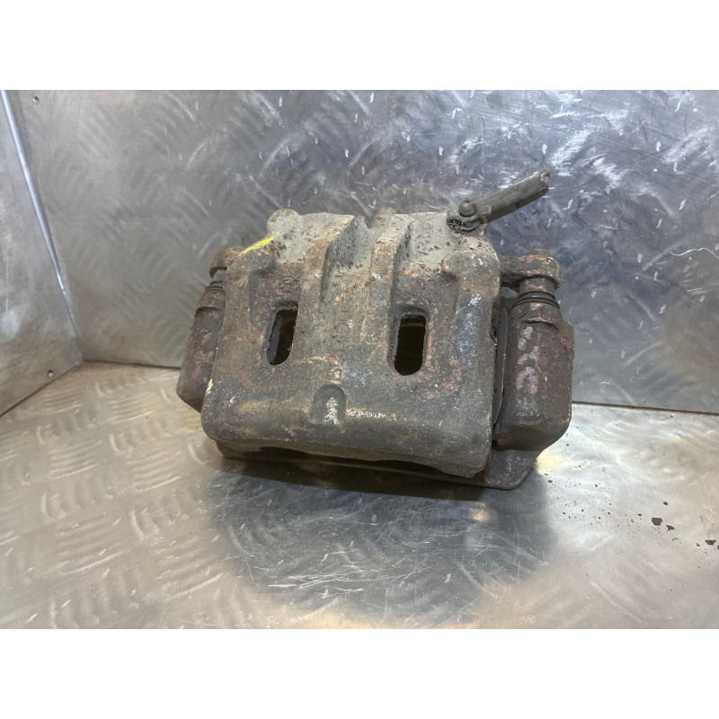 Etrier avant gauche (freinage) SSANGYONG STAVIC Photo n°3