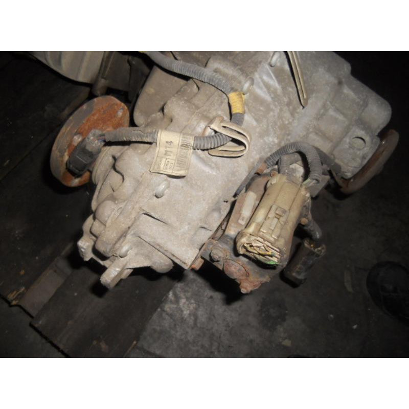 Etrier avant gauche (freinage) SSANGYONG STAVIC Photo n°4