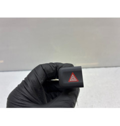 Bouton de warning TOYOTA PROACE 3 CITY Photo n°1
