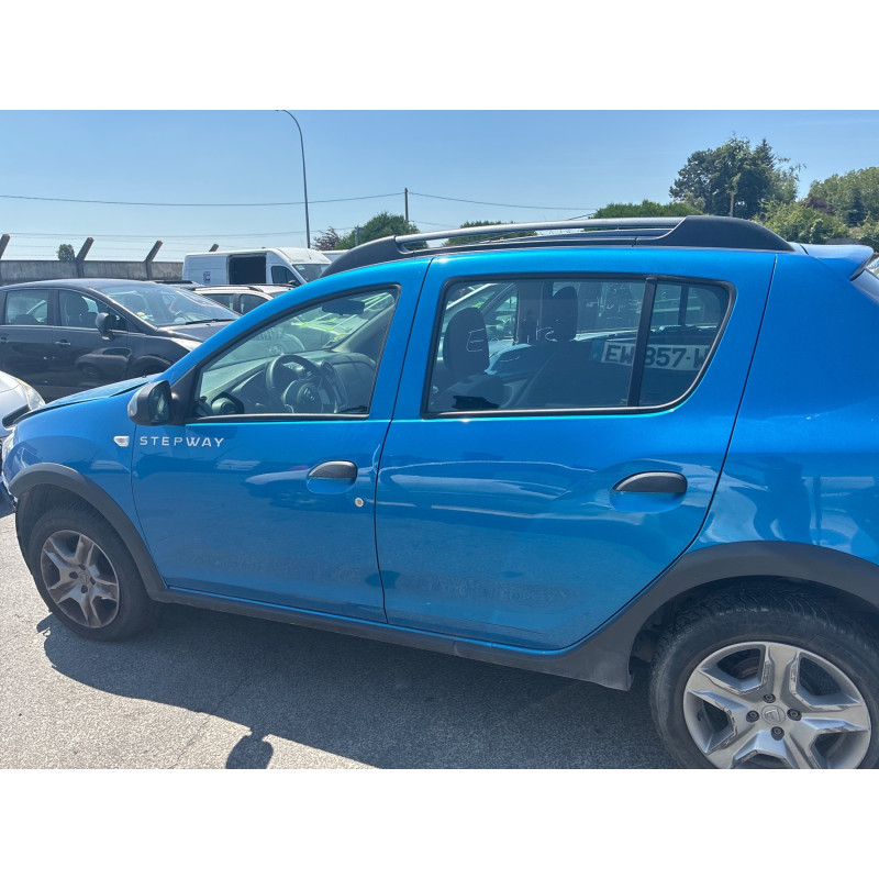 DACIA SANDERO 2 PHASE 2 STEPWAY 1.5 BLUE DCI - 8V TURBO Photo n°16