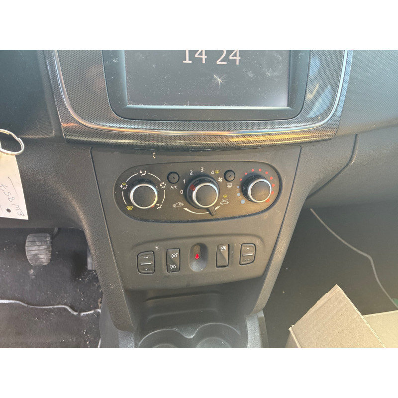 DACIA SANDERO 2 PHASE 2 STEPWAY 1.5 BLUE DCI - 8V TURBO Photo n°26