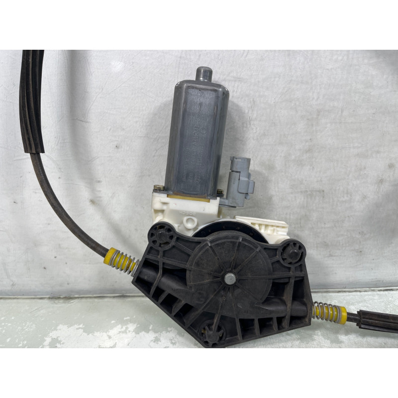 Leve vitre electrique avant gauche PEUGEOT 307 Photo n°4