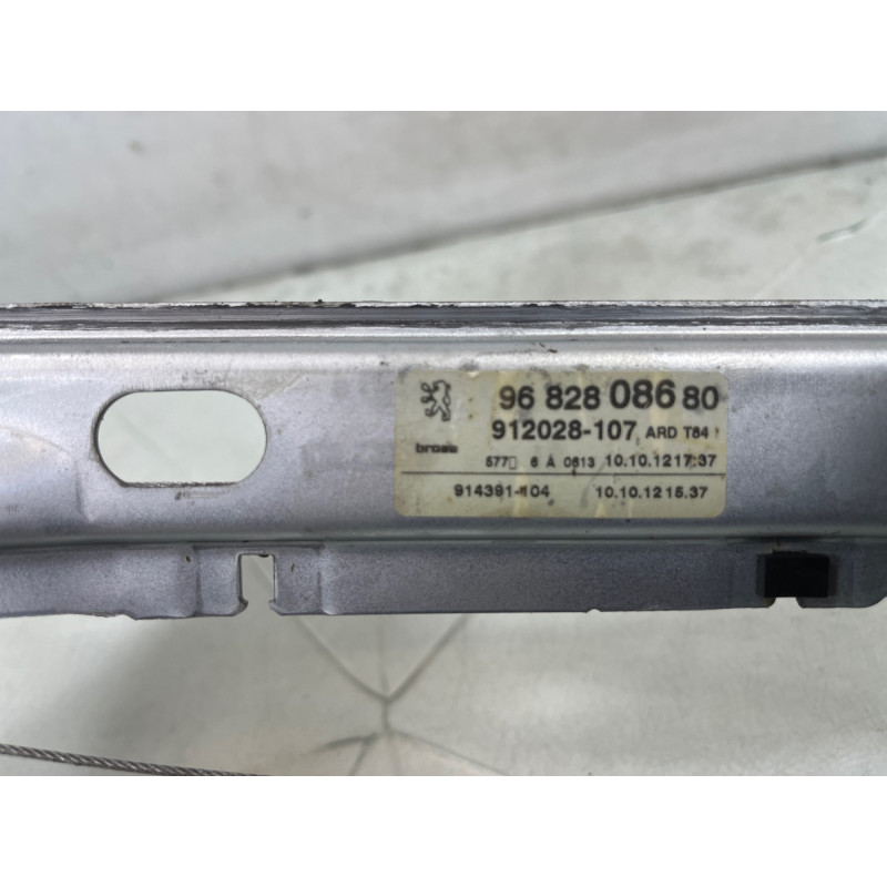 Leve vitre electrique arriere droit PEUGEOT 3008 1 Photo n°2